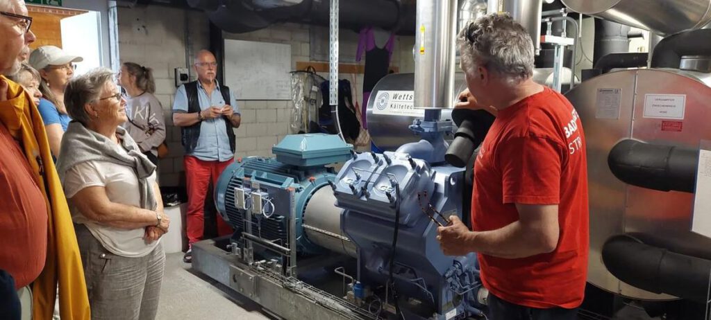 Besichtigung der Technik im Strandbad Thun