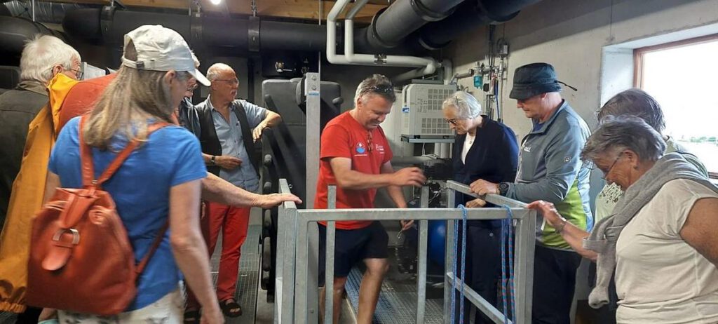 Besichtigung der Technik im Strandbad Thun