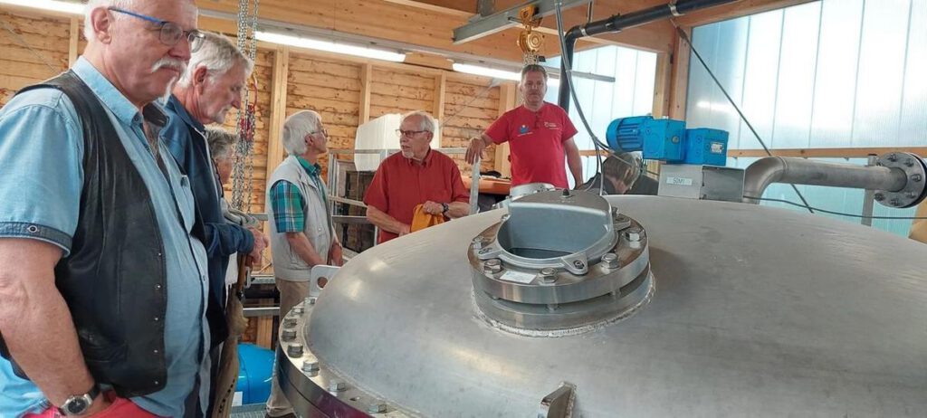 Besichtigung der Technik im Strandbad Thun