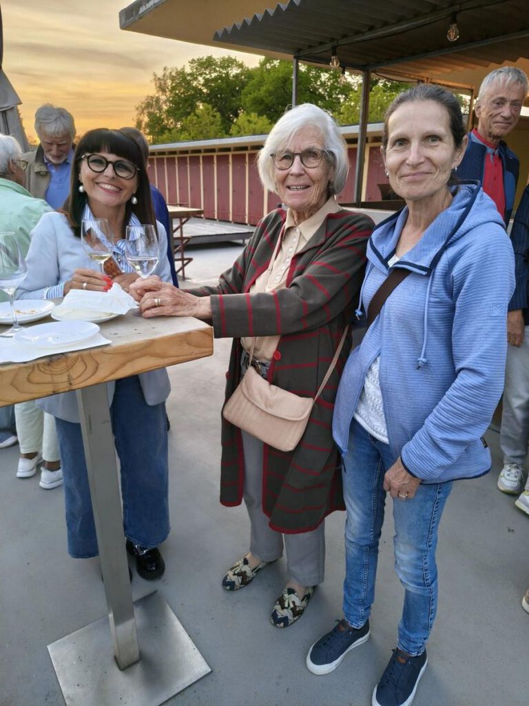 Jahresversammlung 2026 auf der Terrasse des Strämu-Beizli