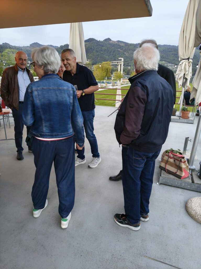 Jahresversammlung 2026 auf der Terrasse des Strämu-Beizli